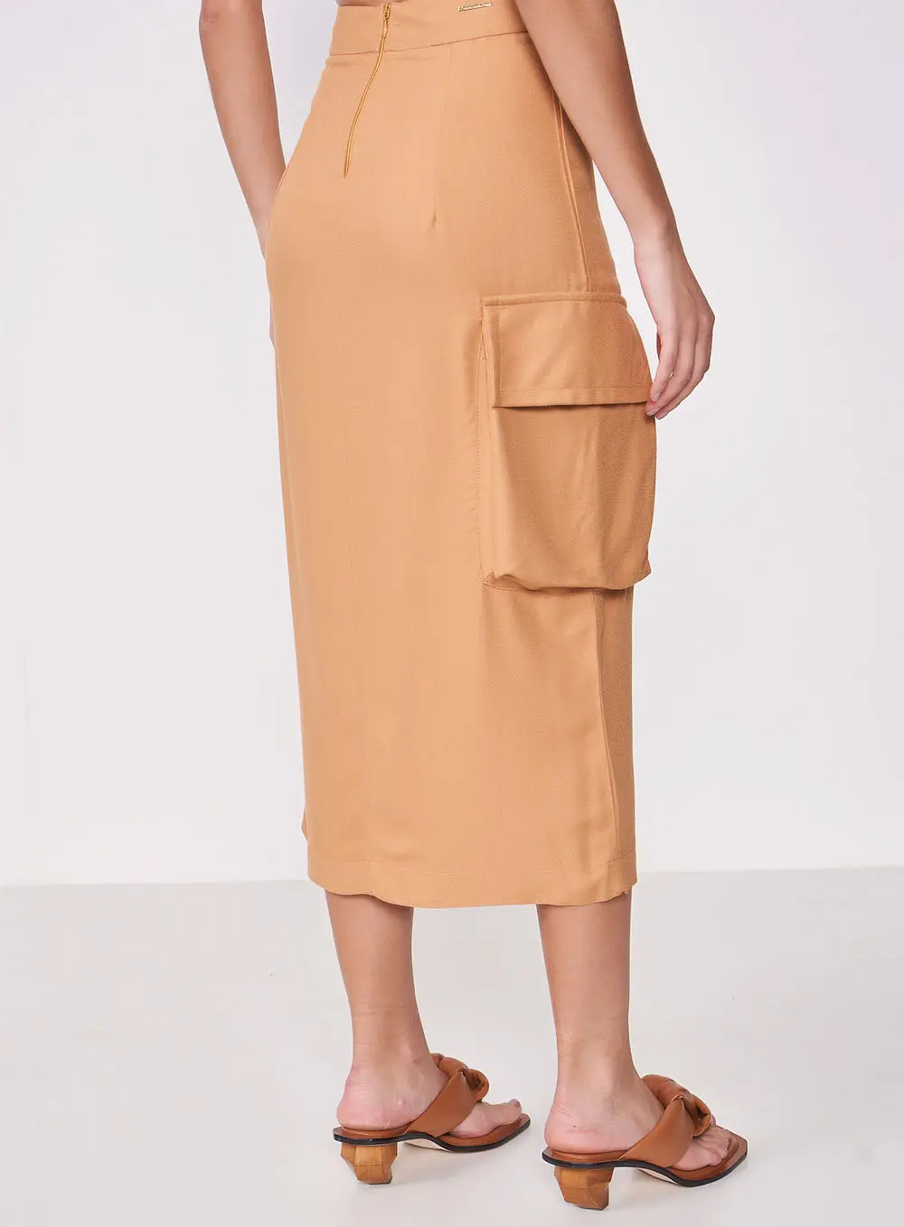Saia Midi Raquel Com Detalhe Plissado Bege