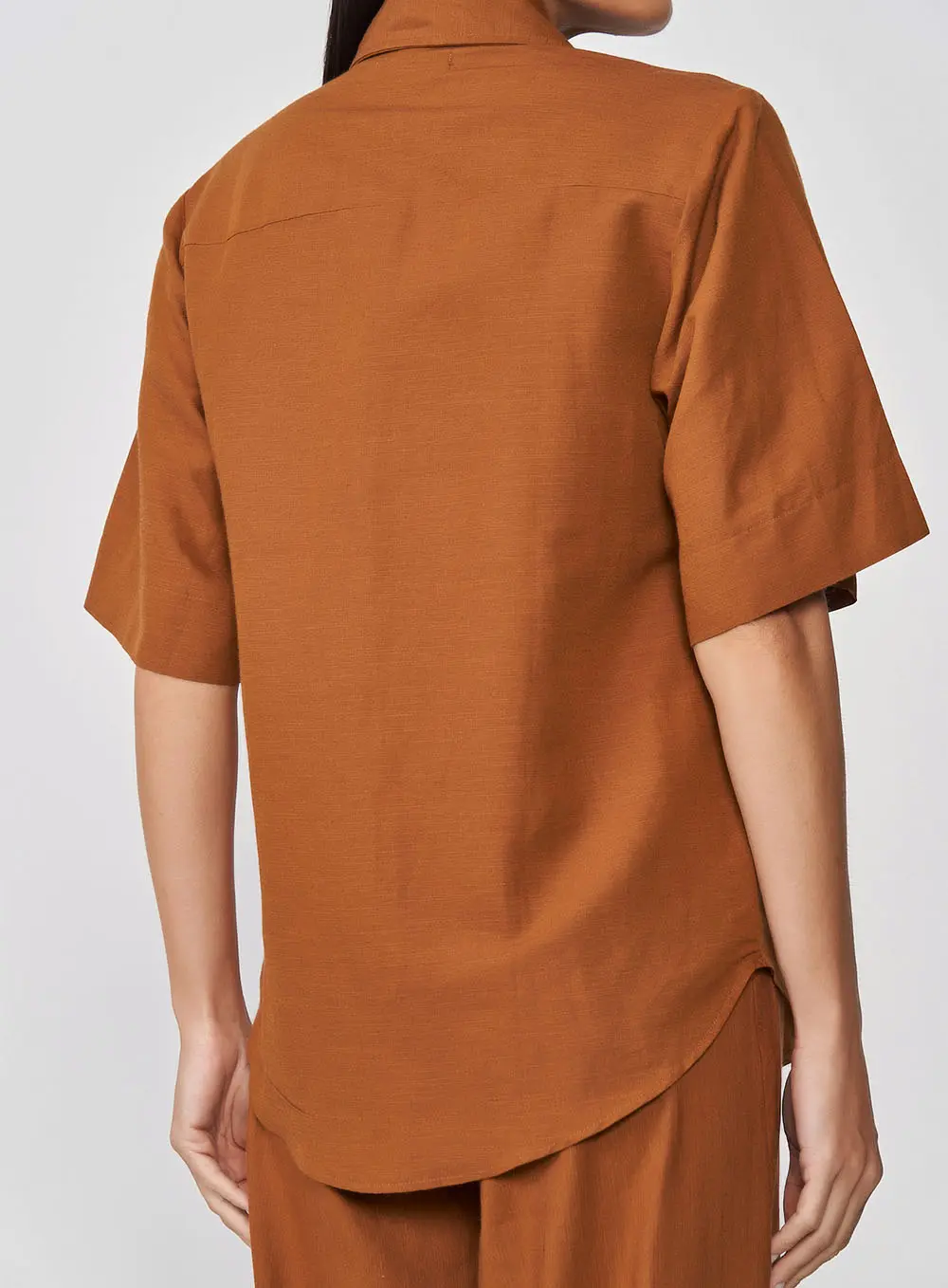 Camisa Loose Com Linho Taylor Marrom