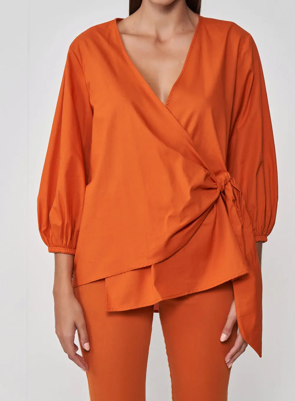 Blusa Envelope Assimétrica Monica Russet 7/8 Laranja