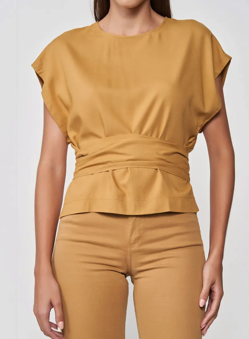 Blusa Comfy Joana Cut Out Com Amarração
