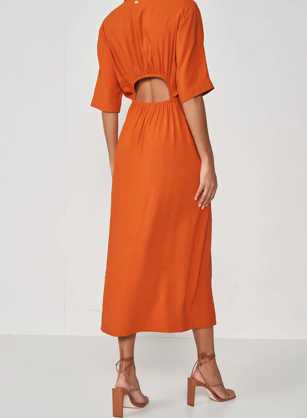 Vestido Midi Russet Com Linho Maiara Laranja