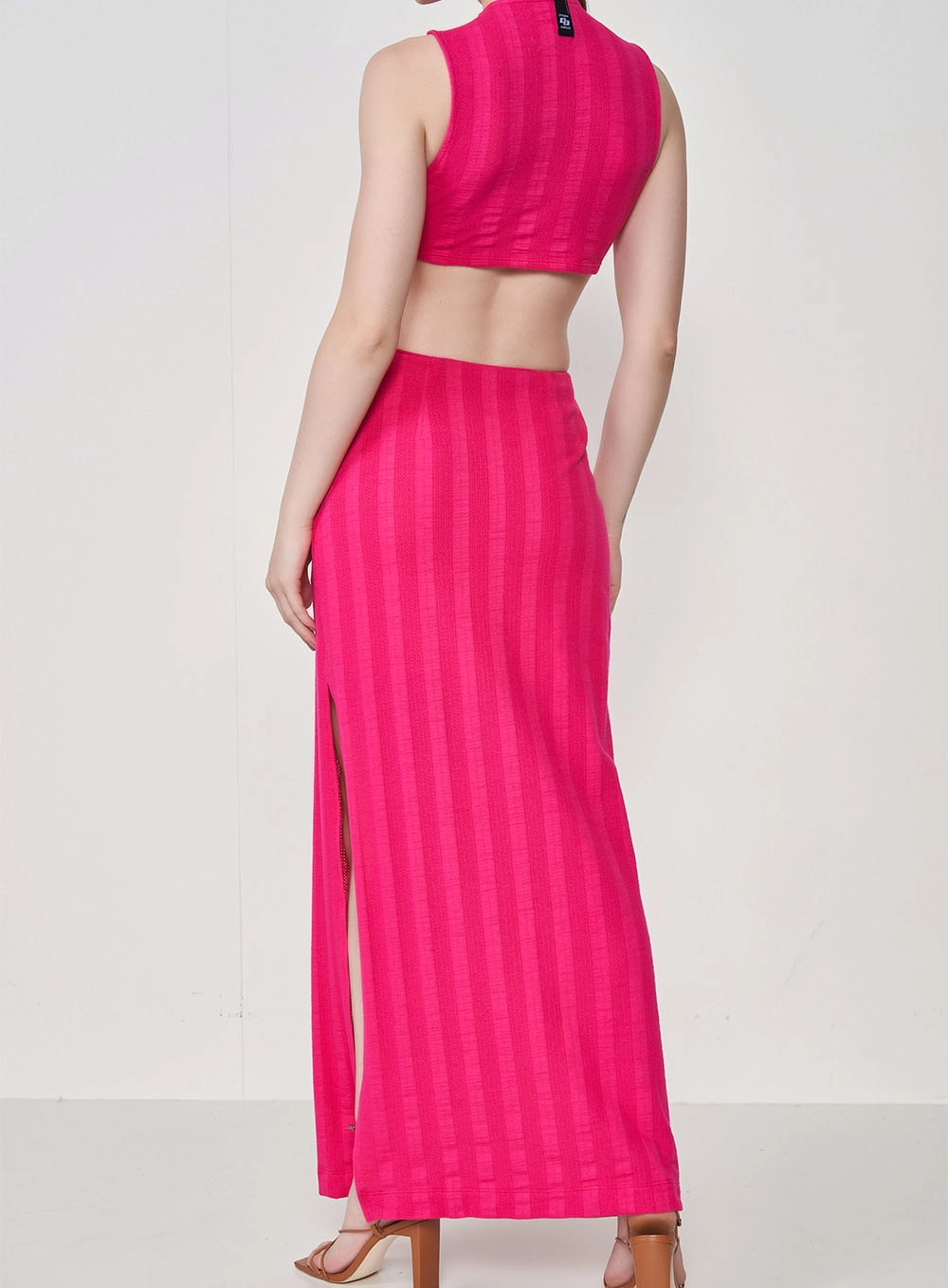 Vestido Longo Com Recortes Acinturados Rosa
