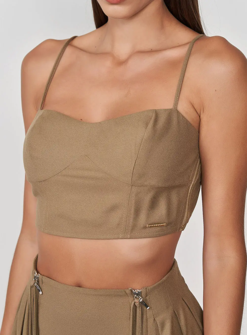 Top Slim Raquel Misk Com Recortes Bege Misk