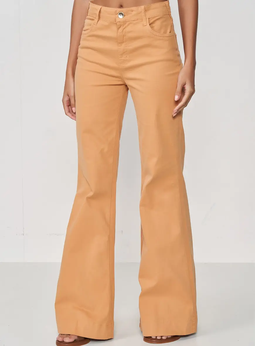 Calça Flare Bruna Sarja Comaneci