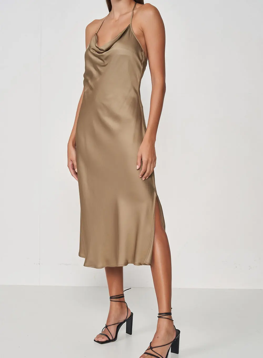 Vestido Midi Slip Dress Anabelly Bege Misk