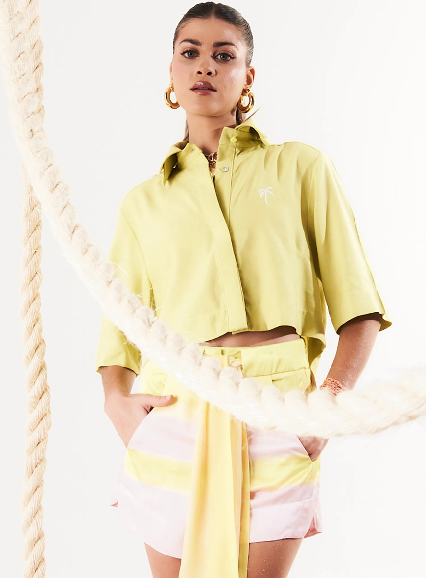 Camisa Cropped Com Linho E Abertura Nas Costas Amarelo 2