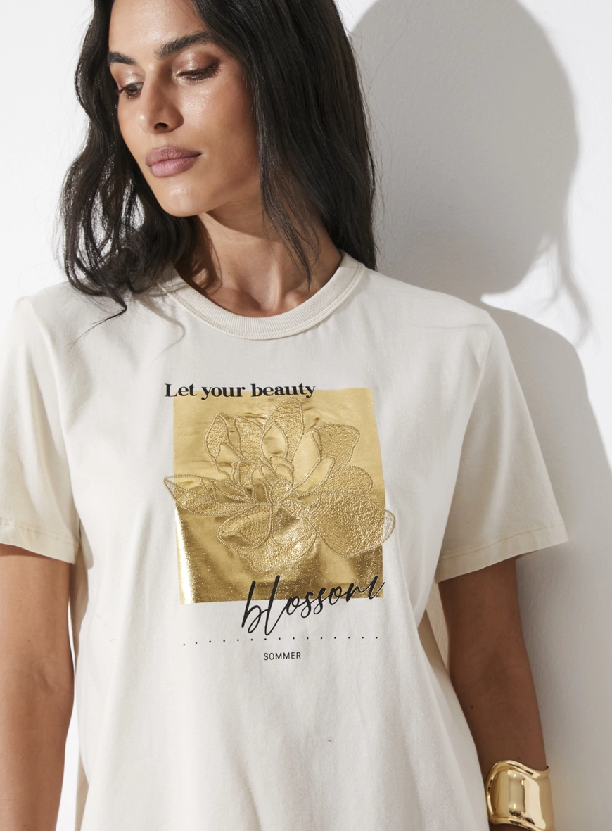 Camiseta Estampada E Bordada Bege 3