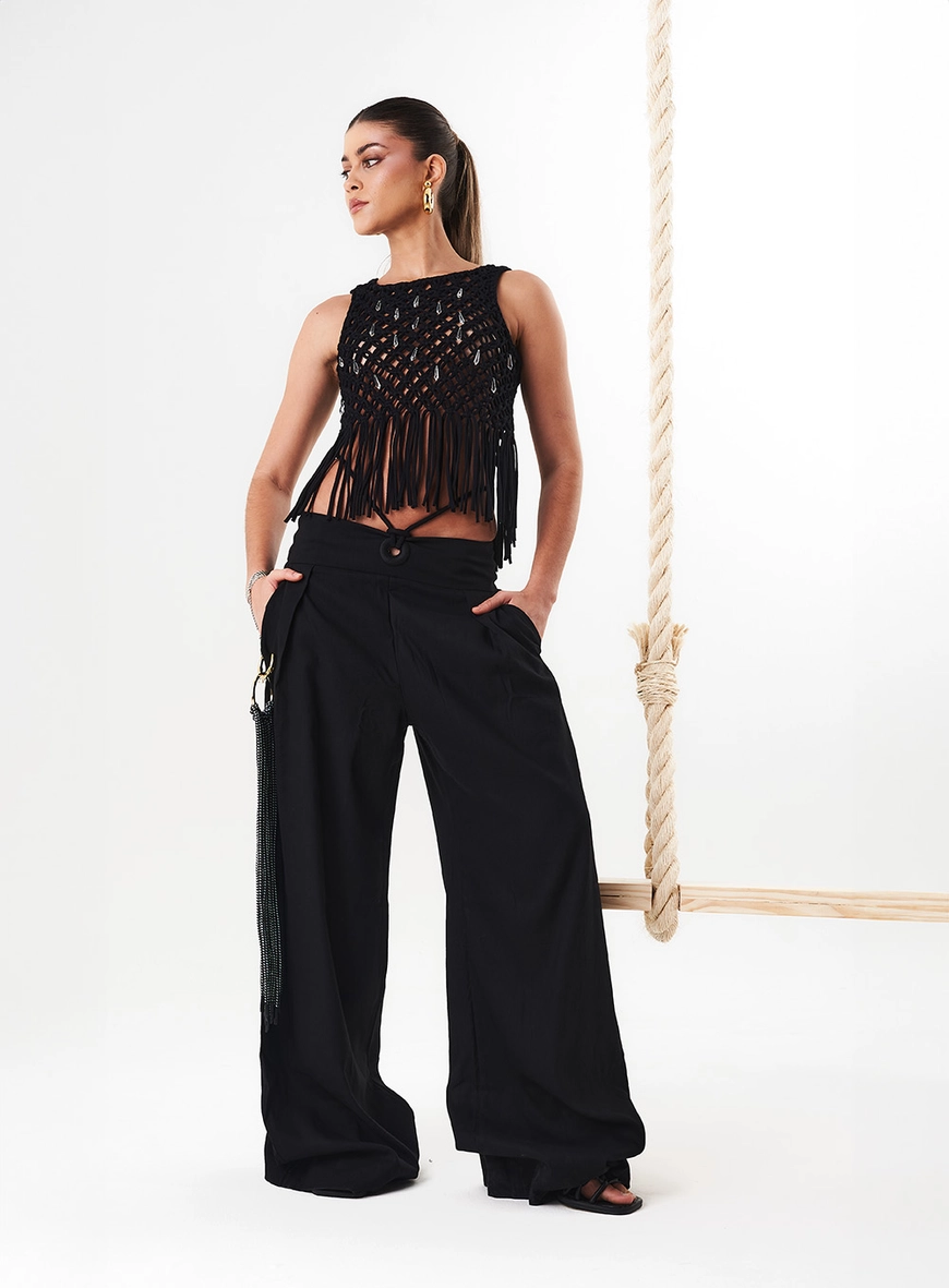 Blusa Macramê Cropped Cavadada Com Bordado Preto 5