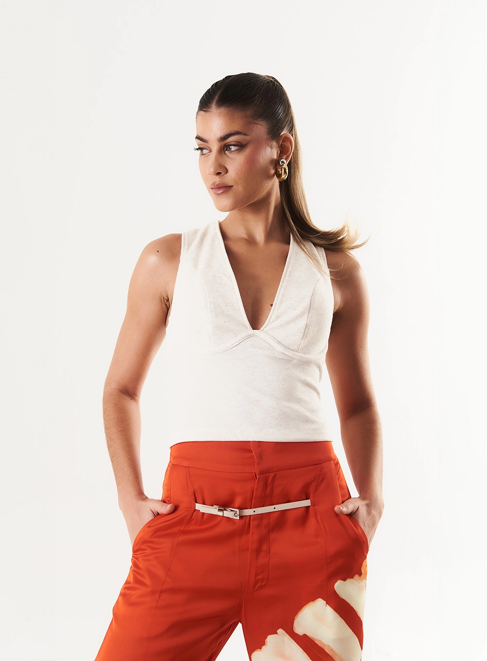 Blusa Slim Decote V Com Zíper E Linho Bege 1