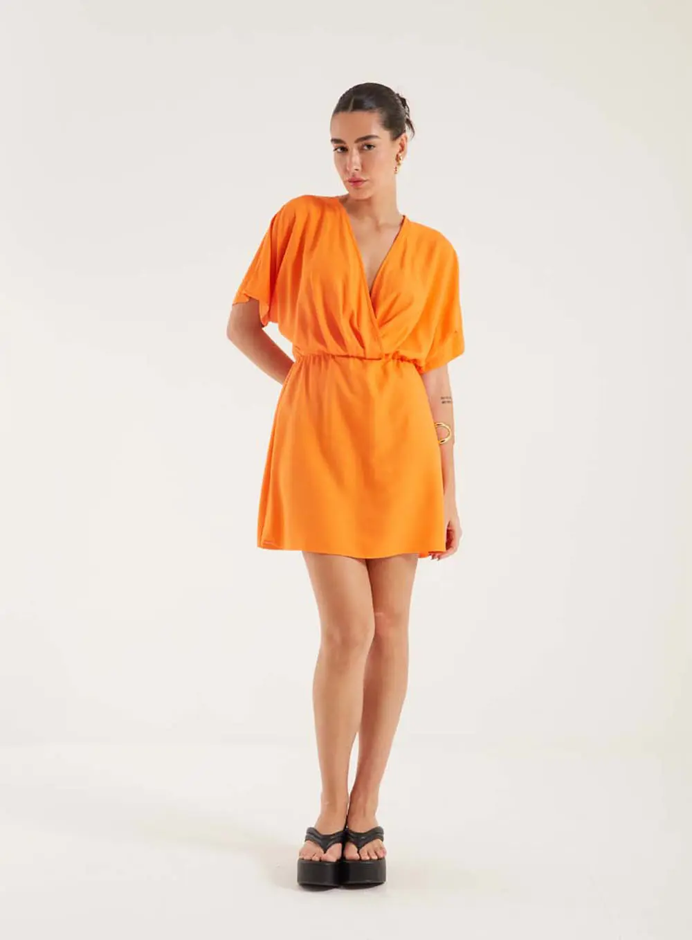 Vestido Manga Morcego Decote Transpassado Laranja 3