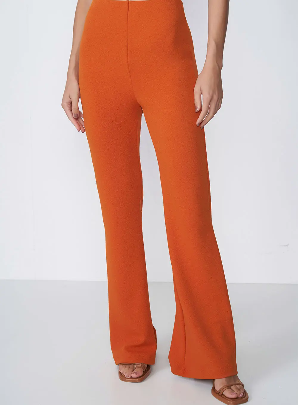 Calça Flare Texturizada Laranja