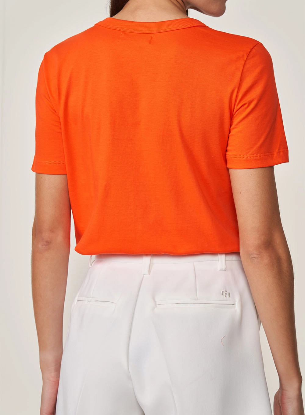 Camiseta Laranja Com Logo Laranja