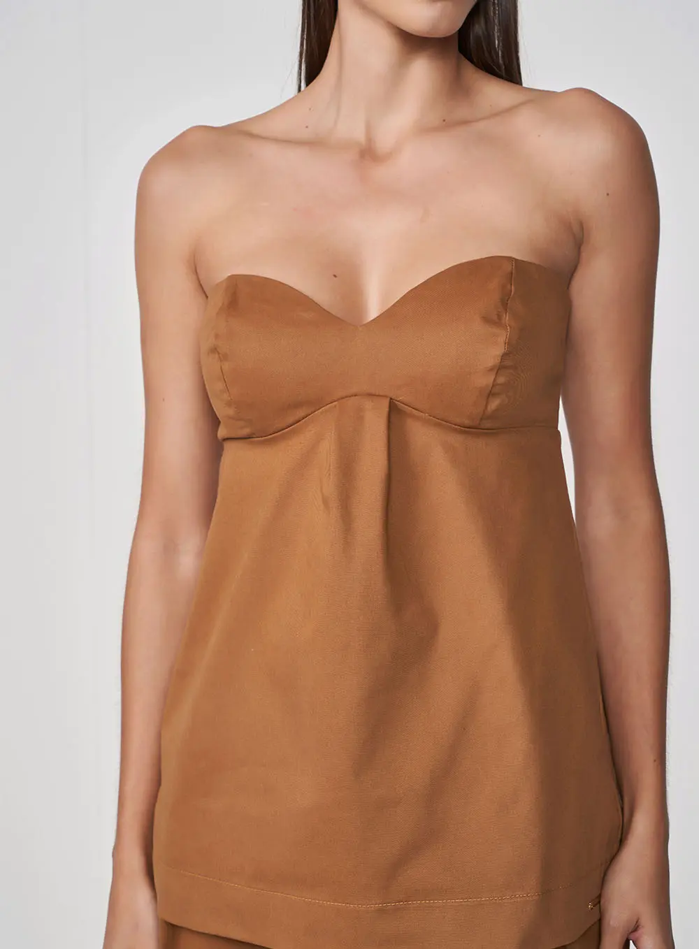 Blusa Sarja Decote Coração Marrom