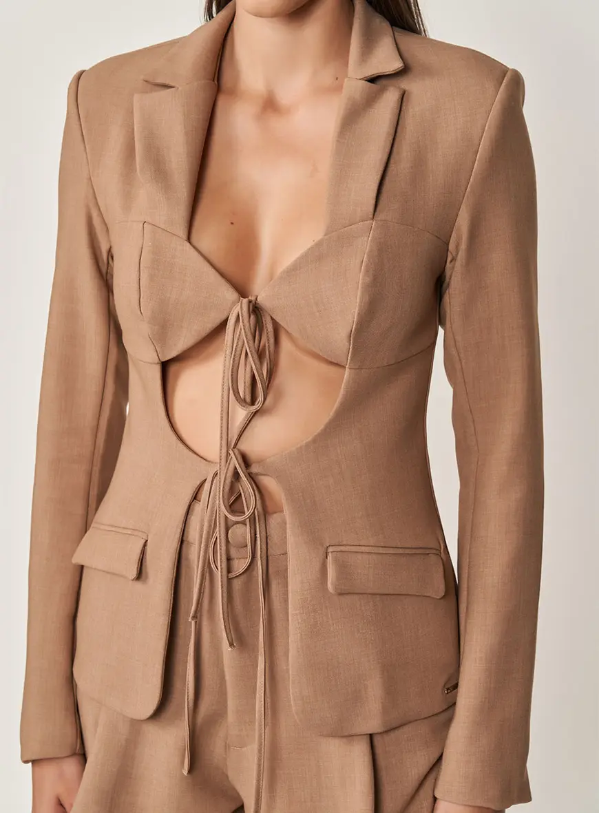Blazer Cut Out Com Amarração Raye Drome