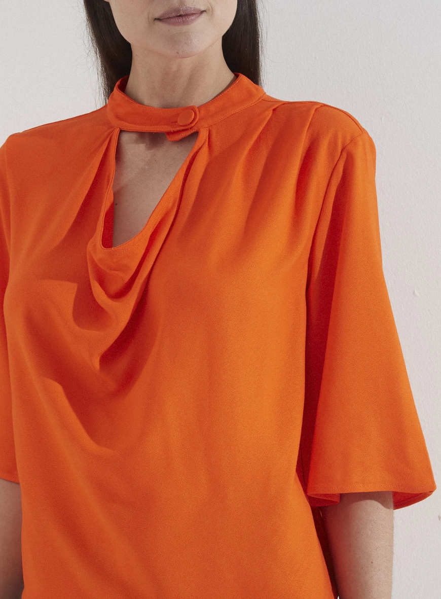 Blusa Ampla Detalhe Degagê Laranja