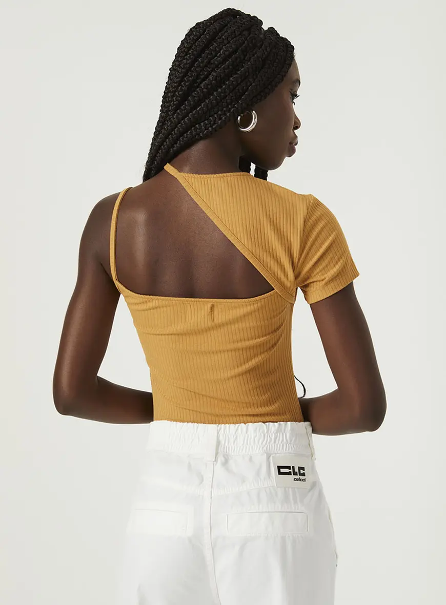 Blusa Canelada Marrom 2