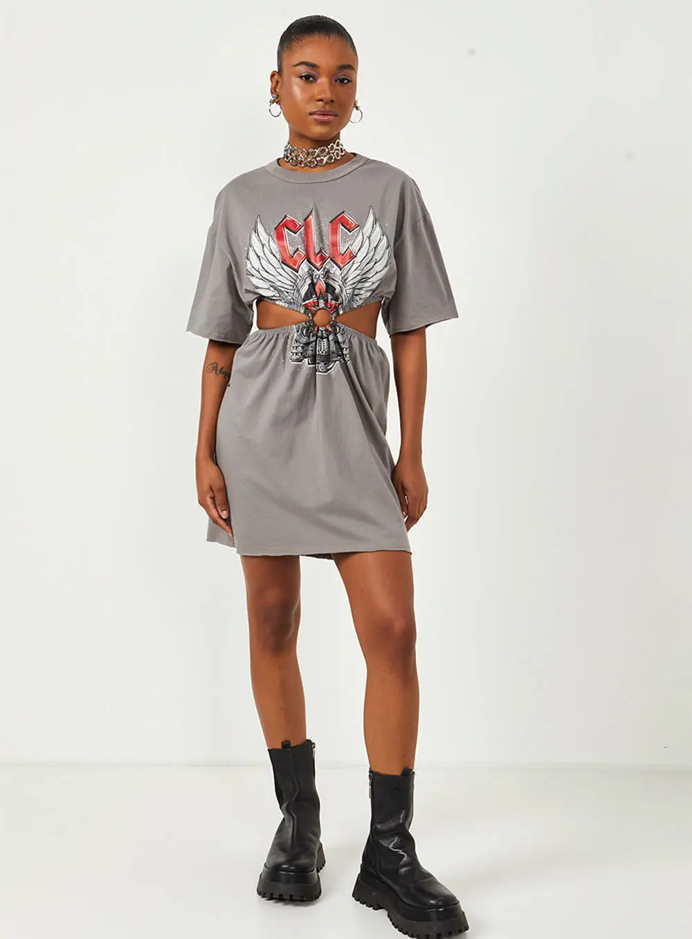 Vestido Estampado Com Recortes Cinza 1