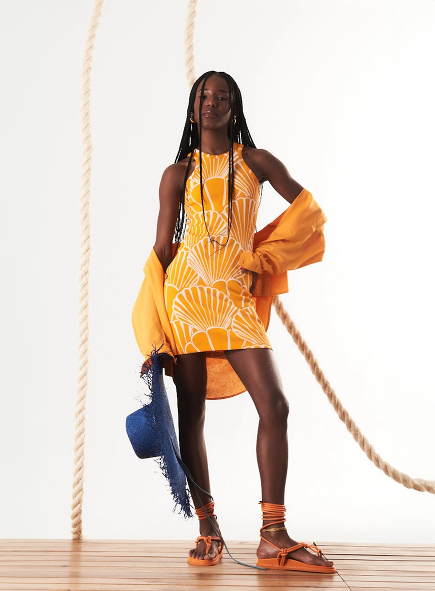 Vestido Slim Búzios Halter Estampados 1
