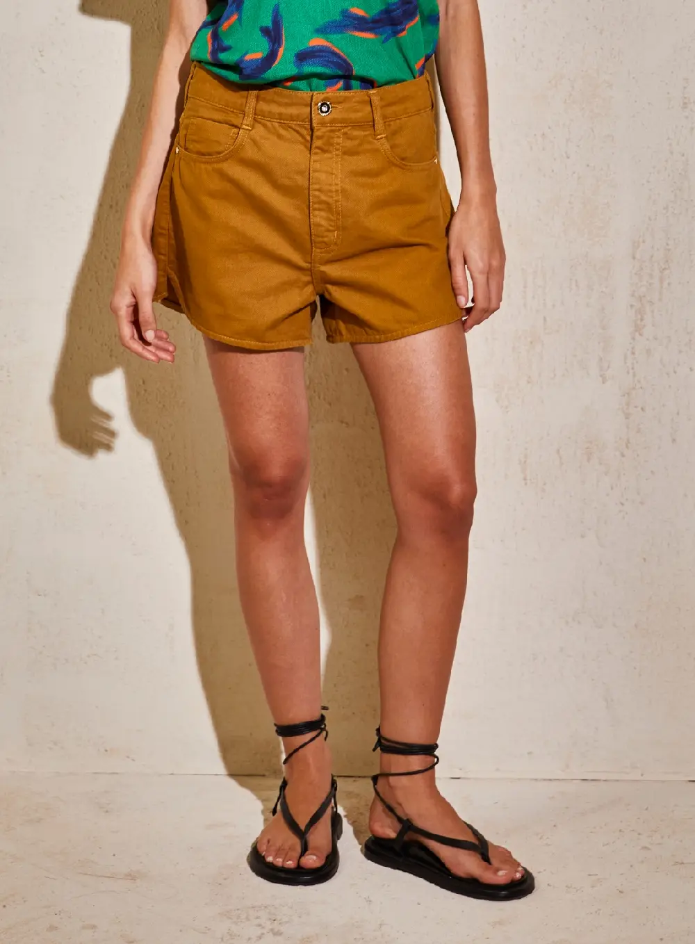 Short Sarja Jade Marrom Ebbela