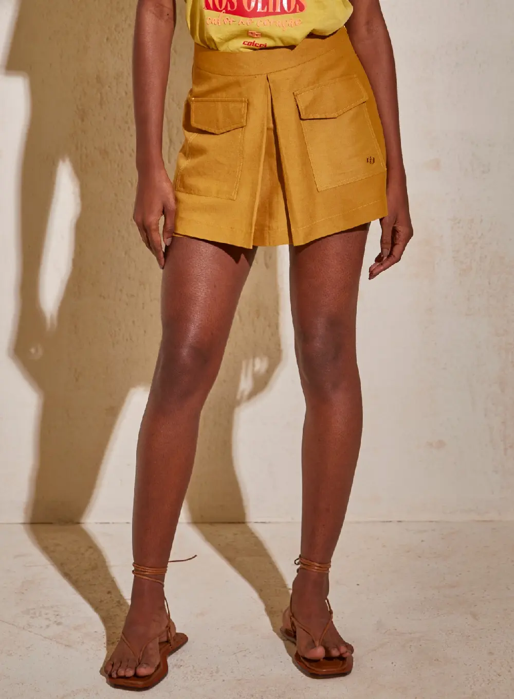 Shorts Saia Linho Marrom Ebbela