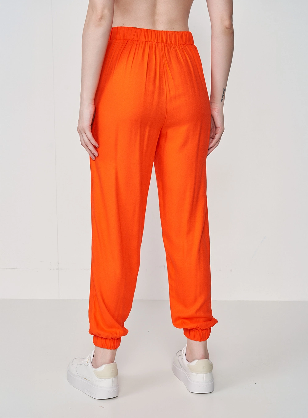 Calça Jogger Com Elástico Laranja 2
