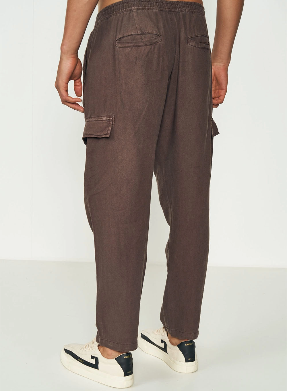 Calça Linho Alfaiataria New Chino Marrom Nobuck