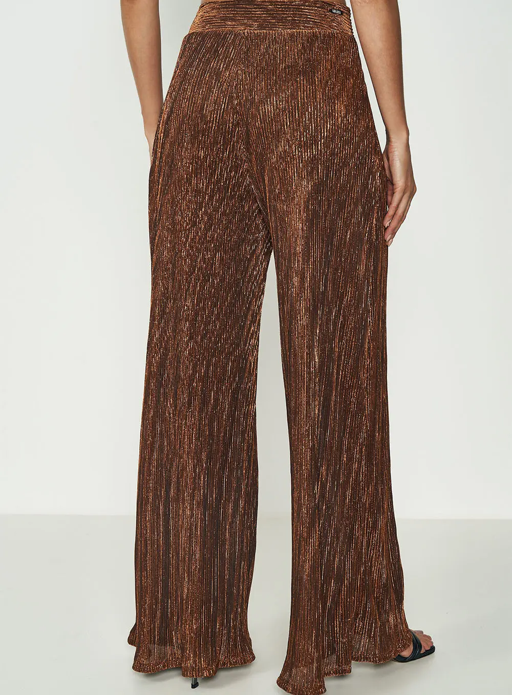 Calça Plissada Metalizada Bronze