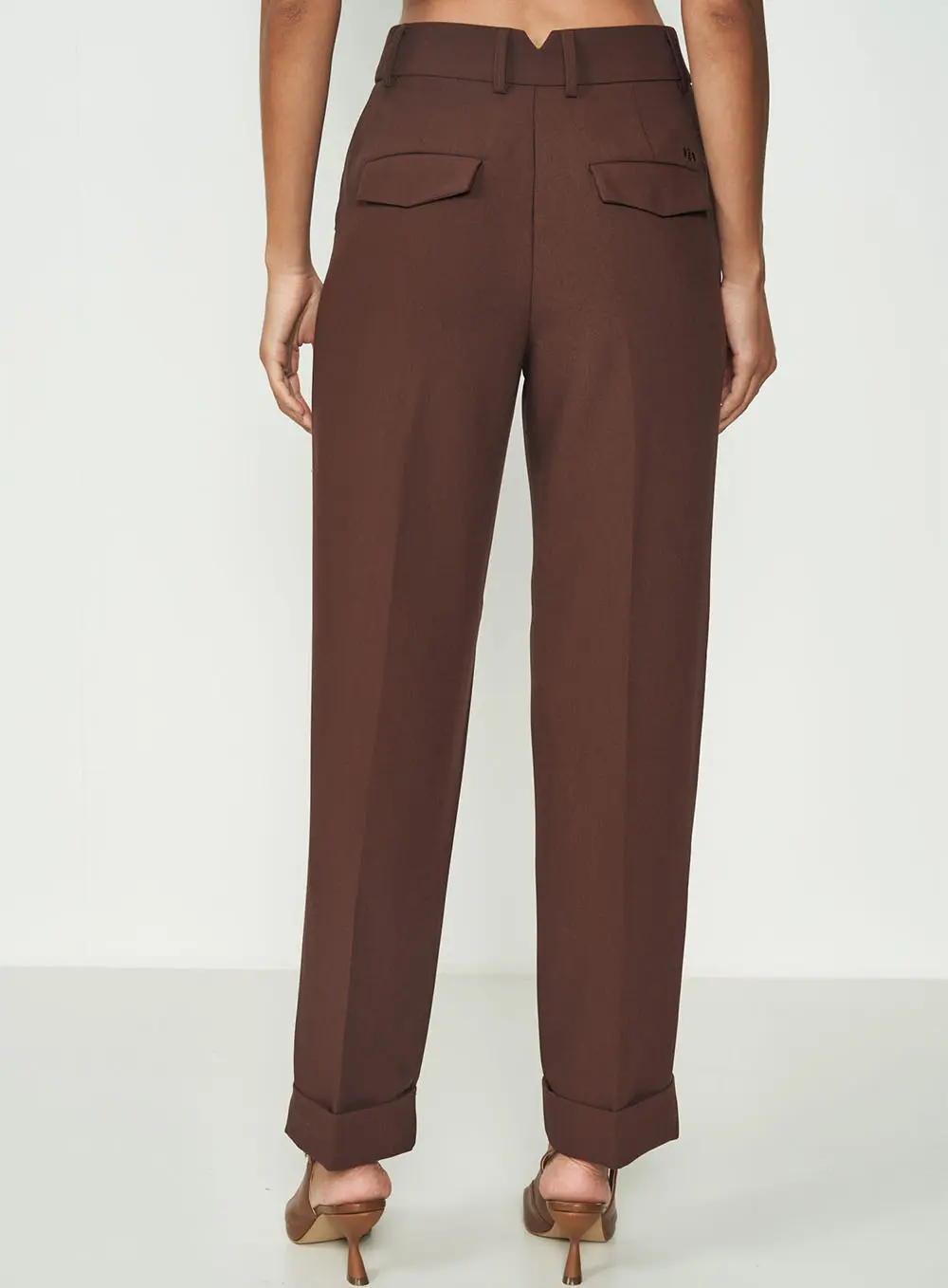 Calça Feminina Alfaiataria Reta Marrom