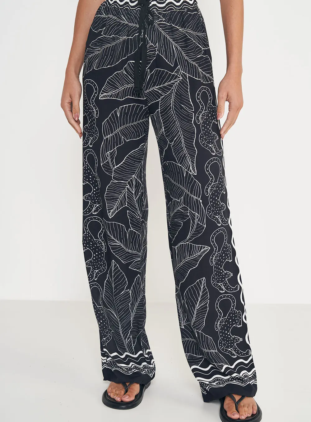 Calça Feminina Pantalona Estampada Com Amarração Estampados