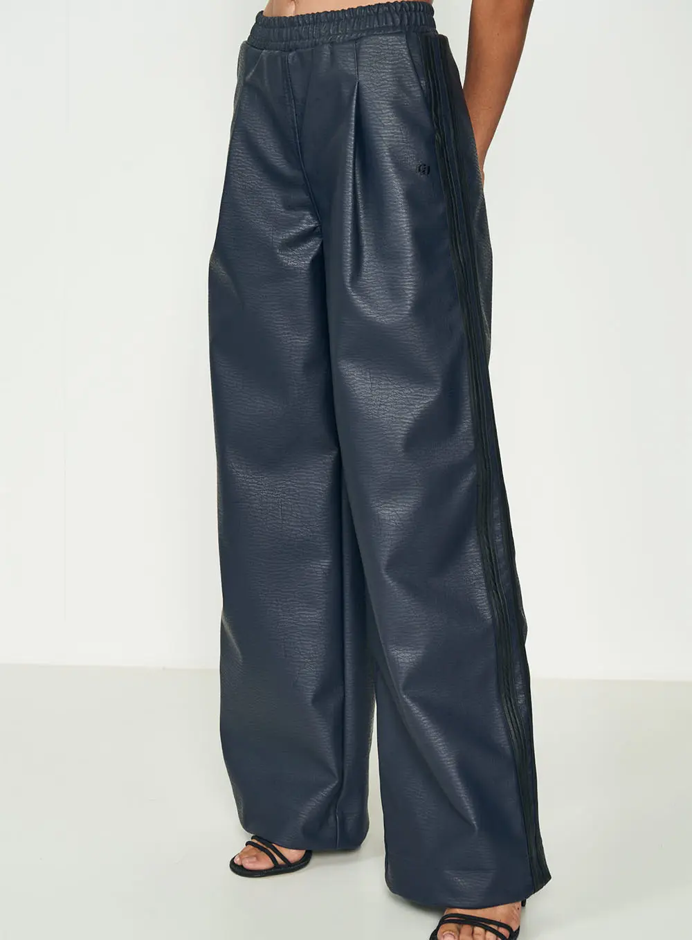 Calça Leather Stripe Azul Marinho