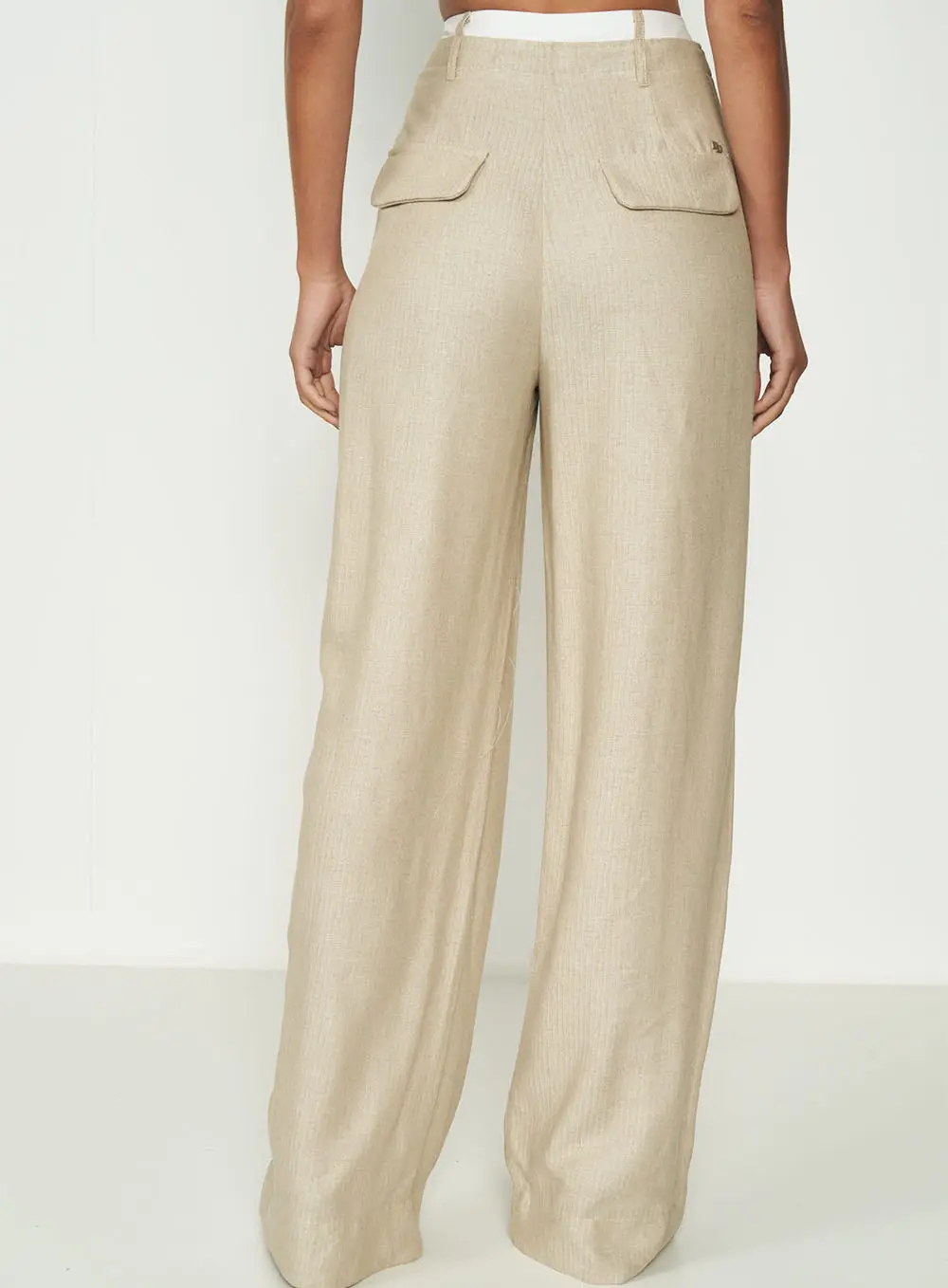 Calça Feminina Alfaiataria Pantalona - Joana Marrom