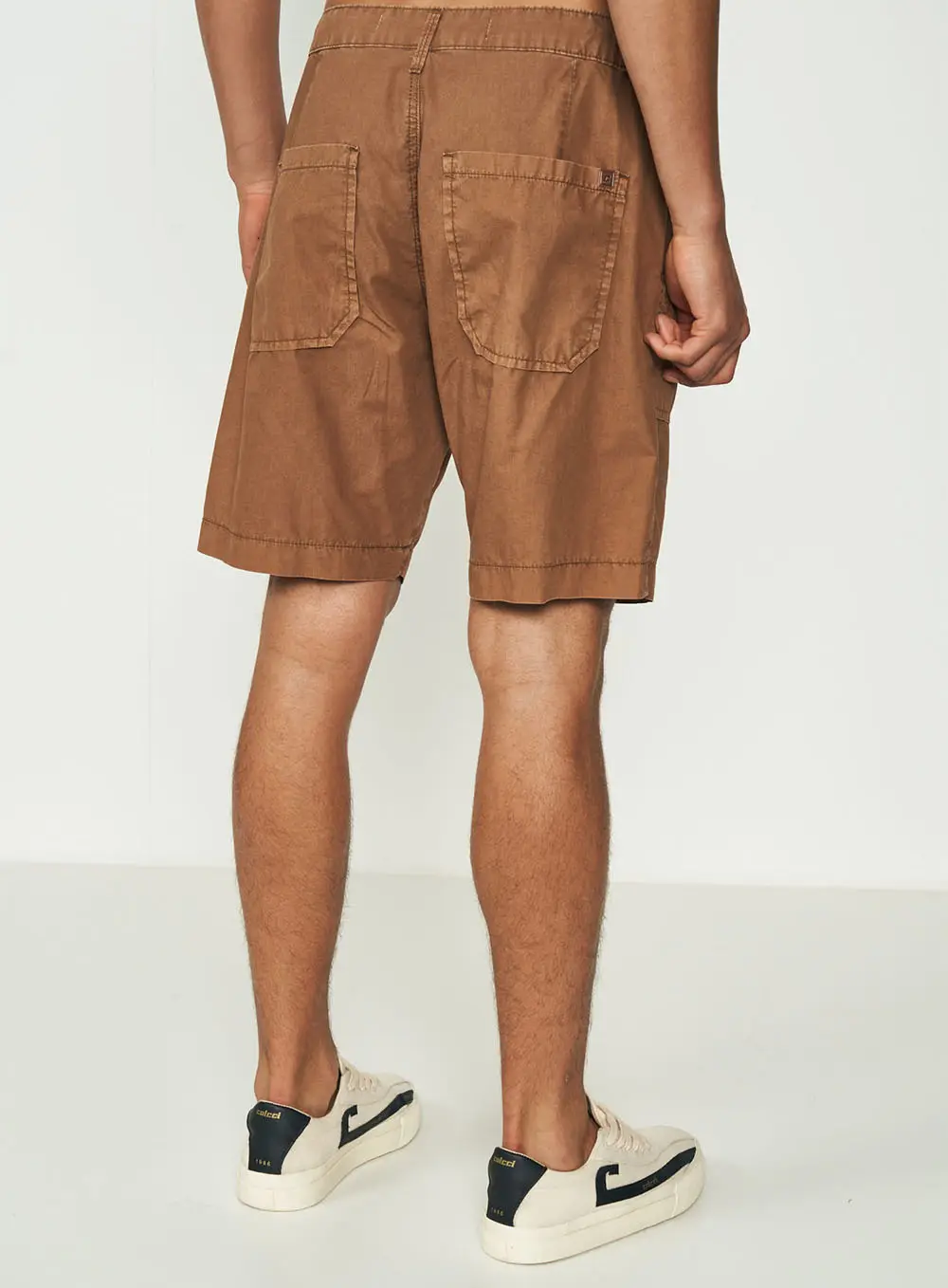 Bermuda Masculina Reta Sarja Classic Utility Marrom Ju