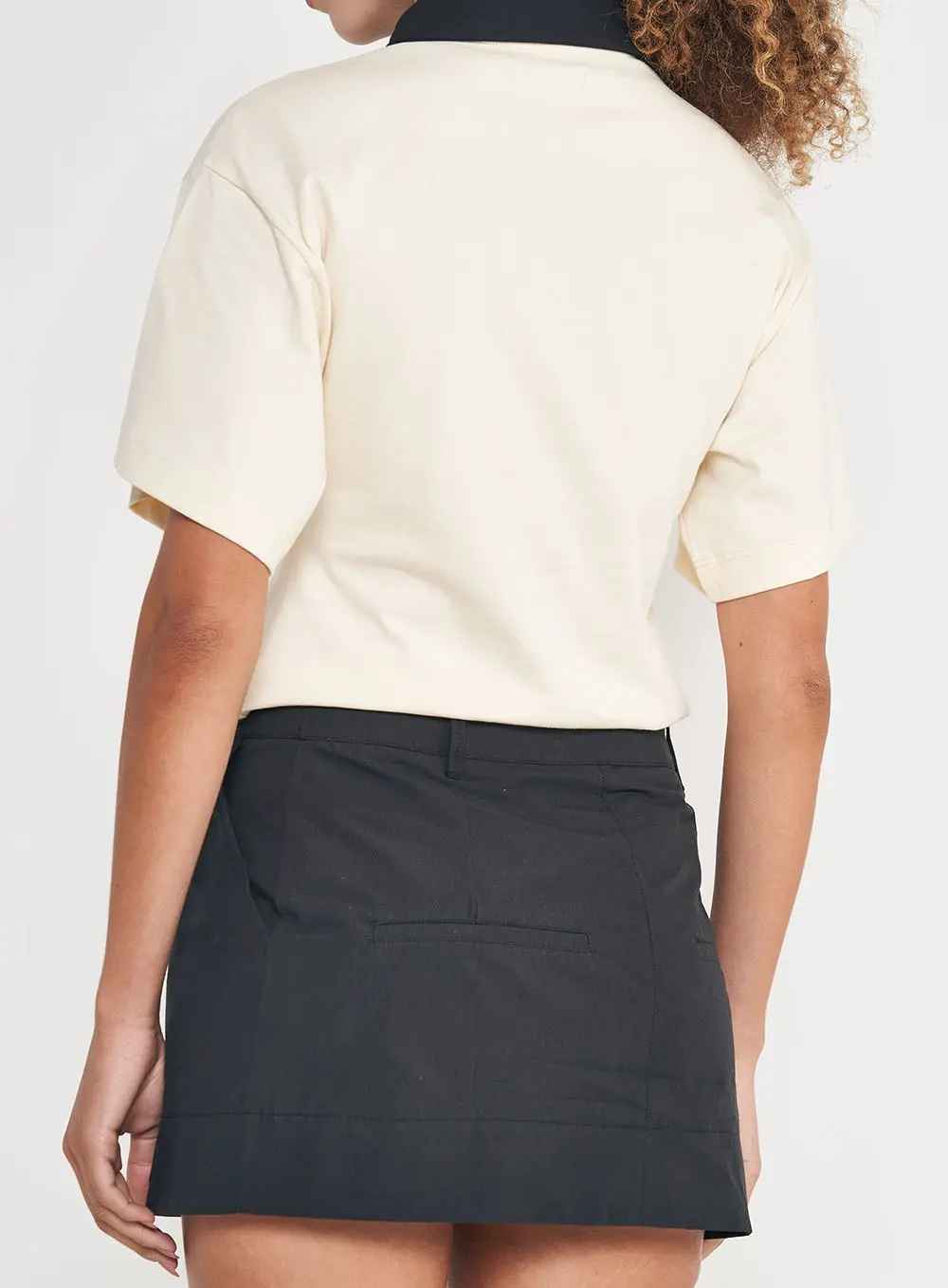 Blusa Feminina Classic Gola Polo Bege