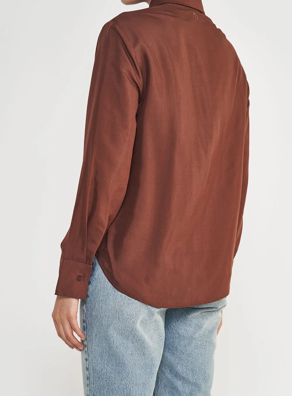 Camisa Com Detalhe De Flor Marrom