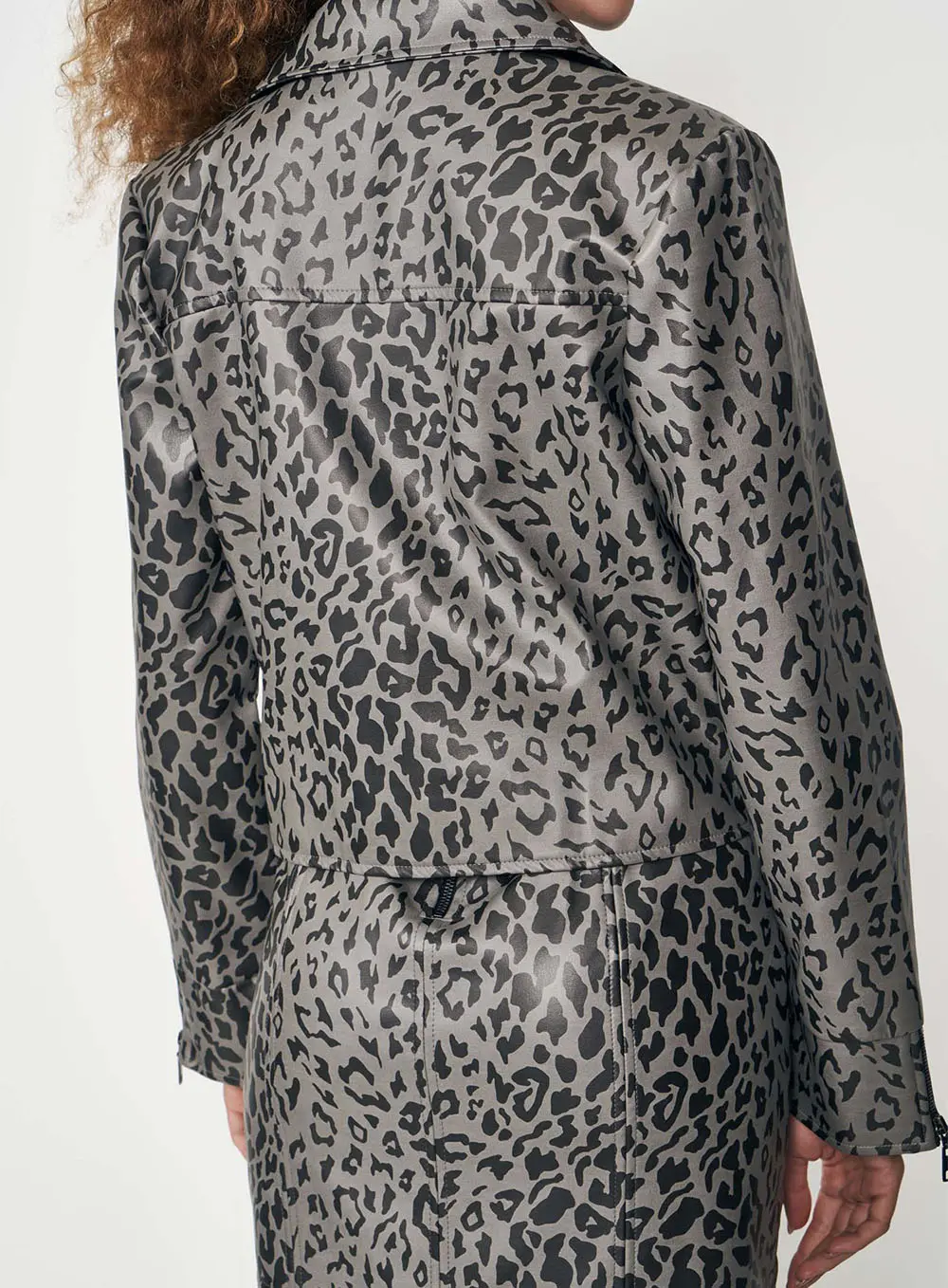 Jaqueta Leopard Luxe Estampados