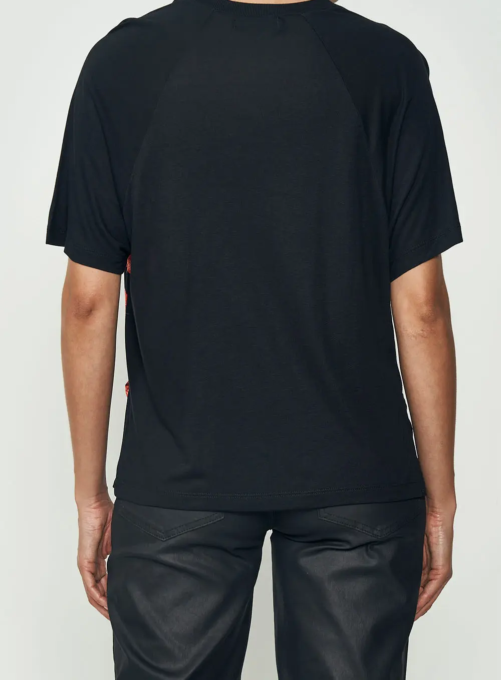 Camiseta Versátil Morangos Estampados