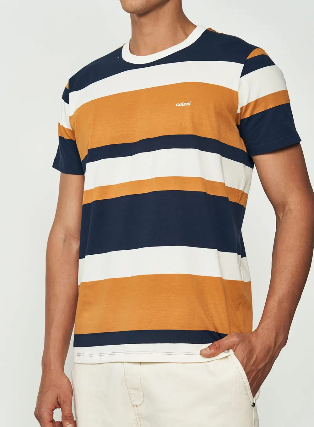 Camiseta Listrada Retrô Estampados