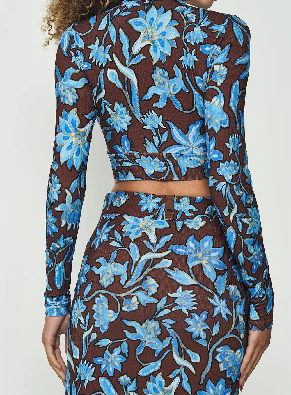 Blusa Slim Manga Longa Estampada Com Transpasse Estampados