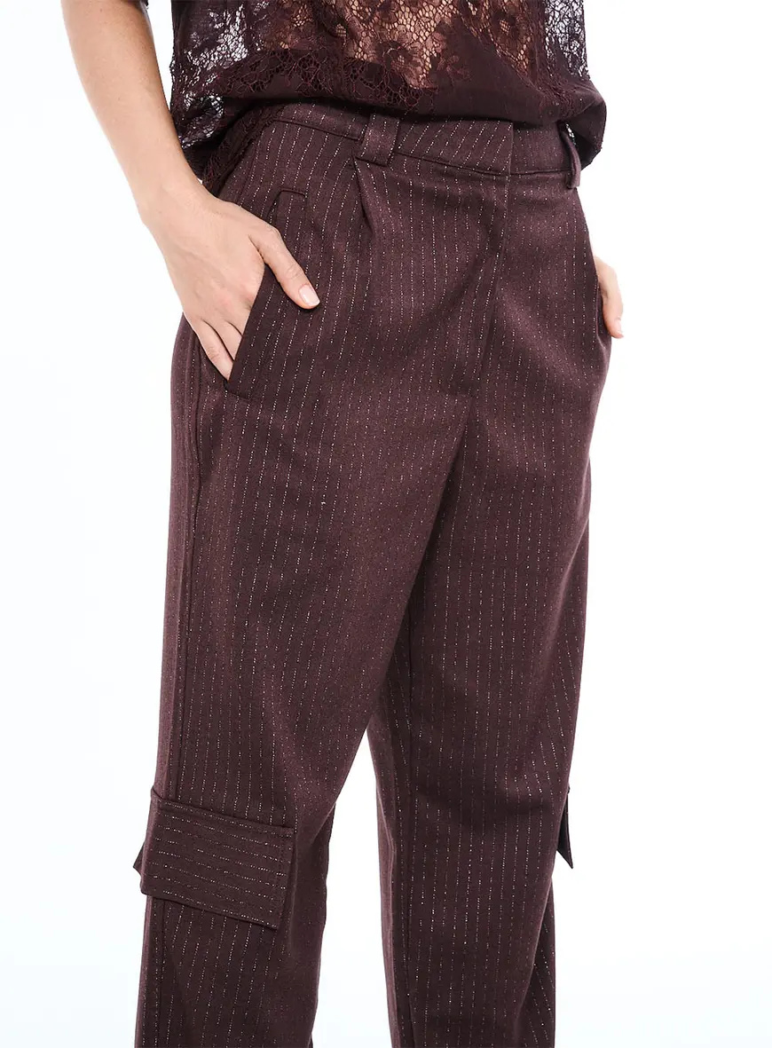 Calça Pinstripe Com Bolsos Marrom 3