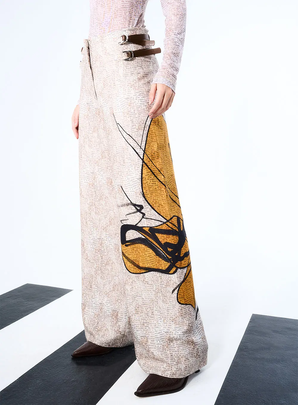 Calça Wide Leg Com Estampa Bege 3