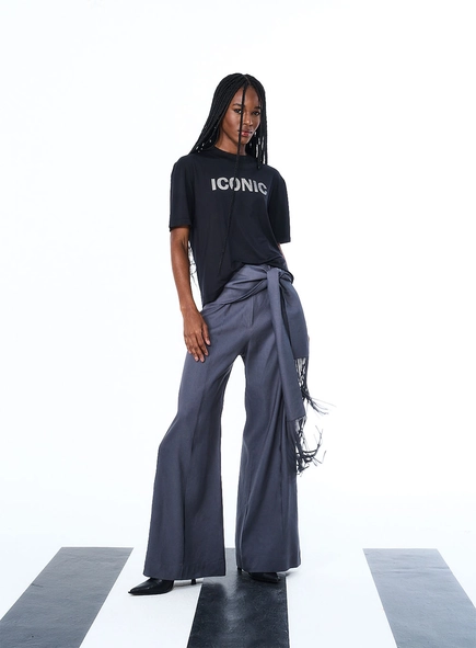 Calça Linho Com Bordado Manual