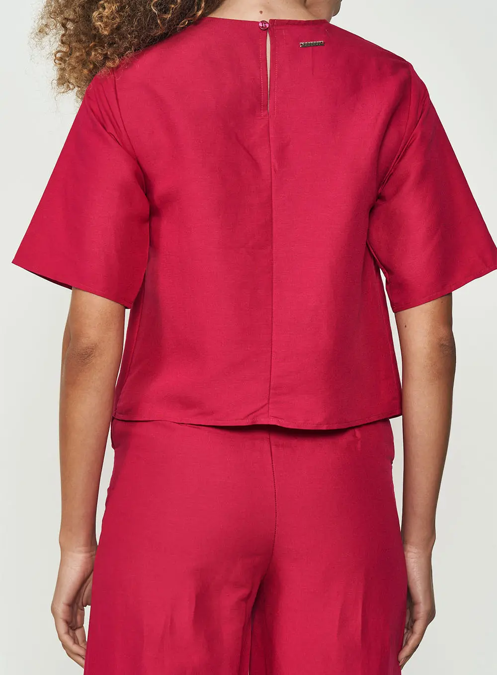 Blusa Solta Com Detalhe Em Nó Rosa Timeless
