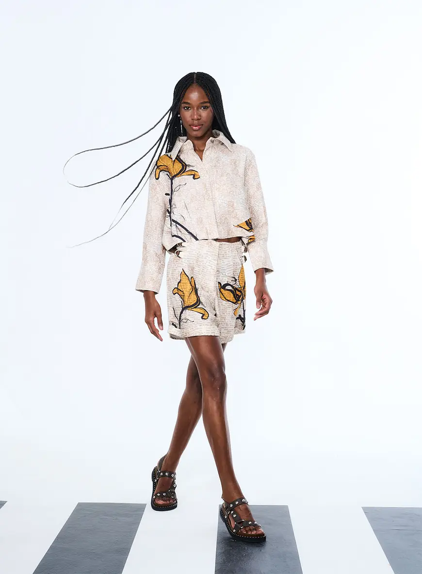 Camisa Estampada Com Flores Estampados 2