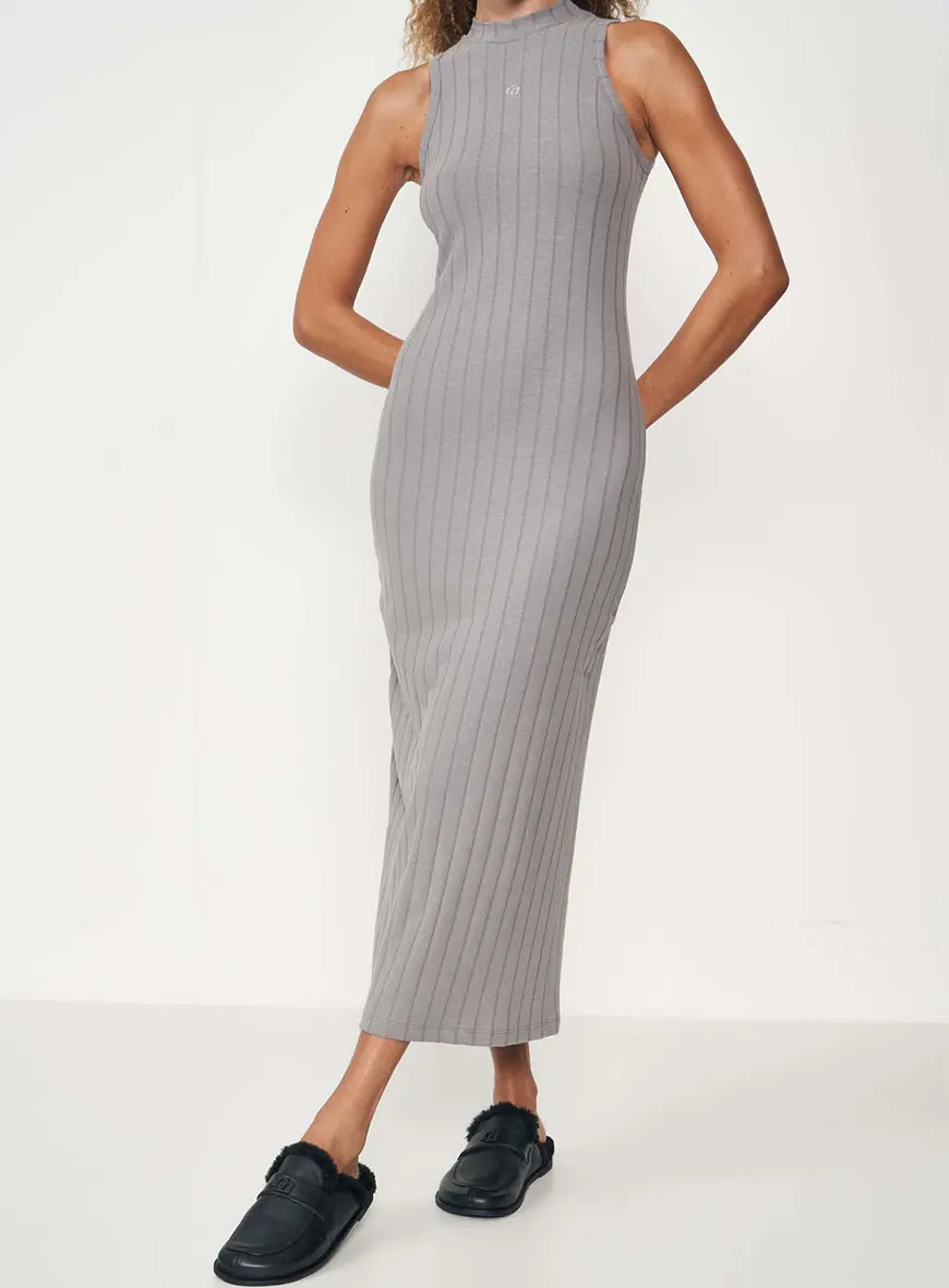 Vestido Midi Canelado