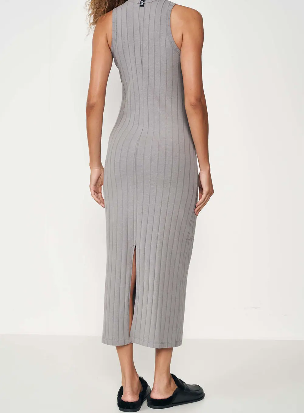 Vestido Midi Canelado Cinza