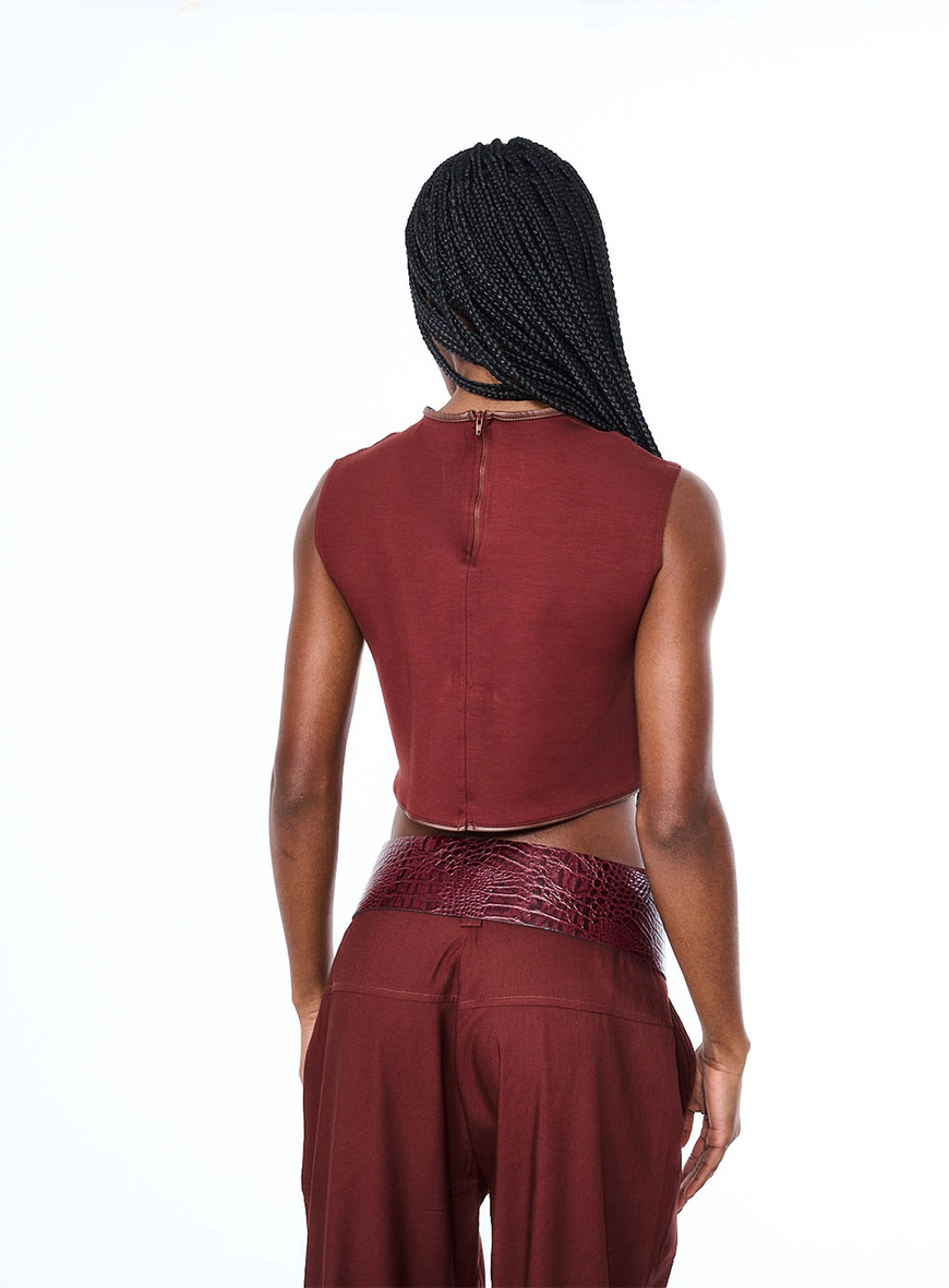 Blusa Cropped Com Detalhe Marrom 4