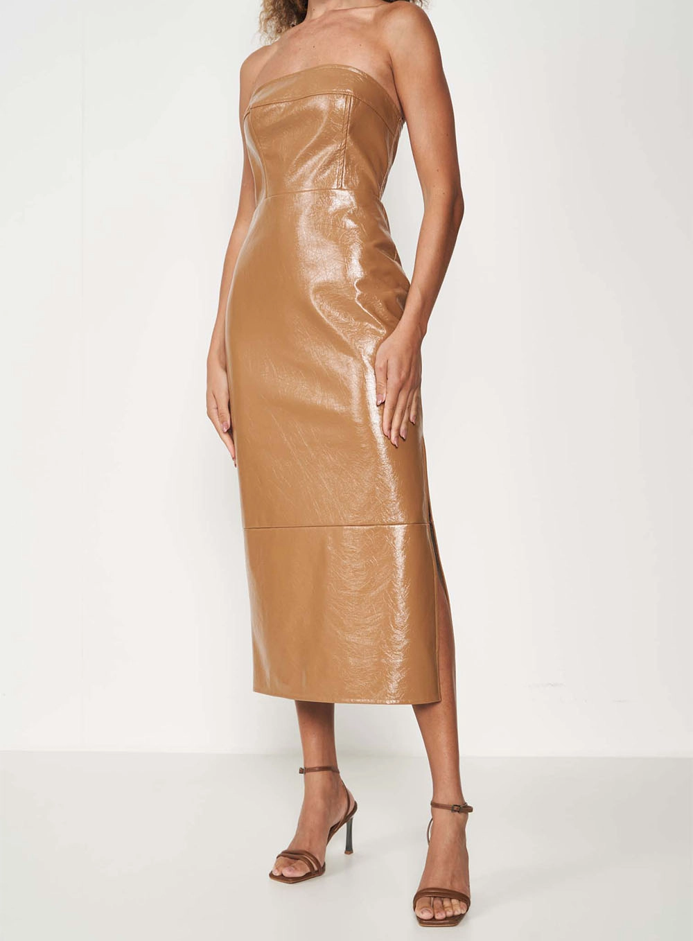 Vestido Slim Sem Alças Marrom Evermore