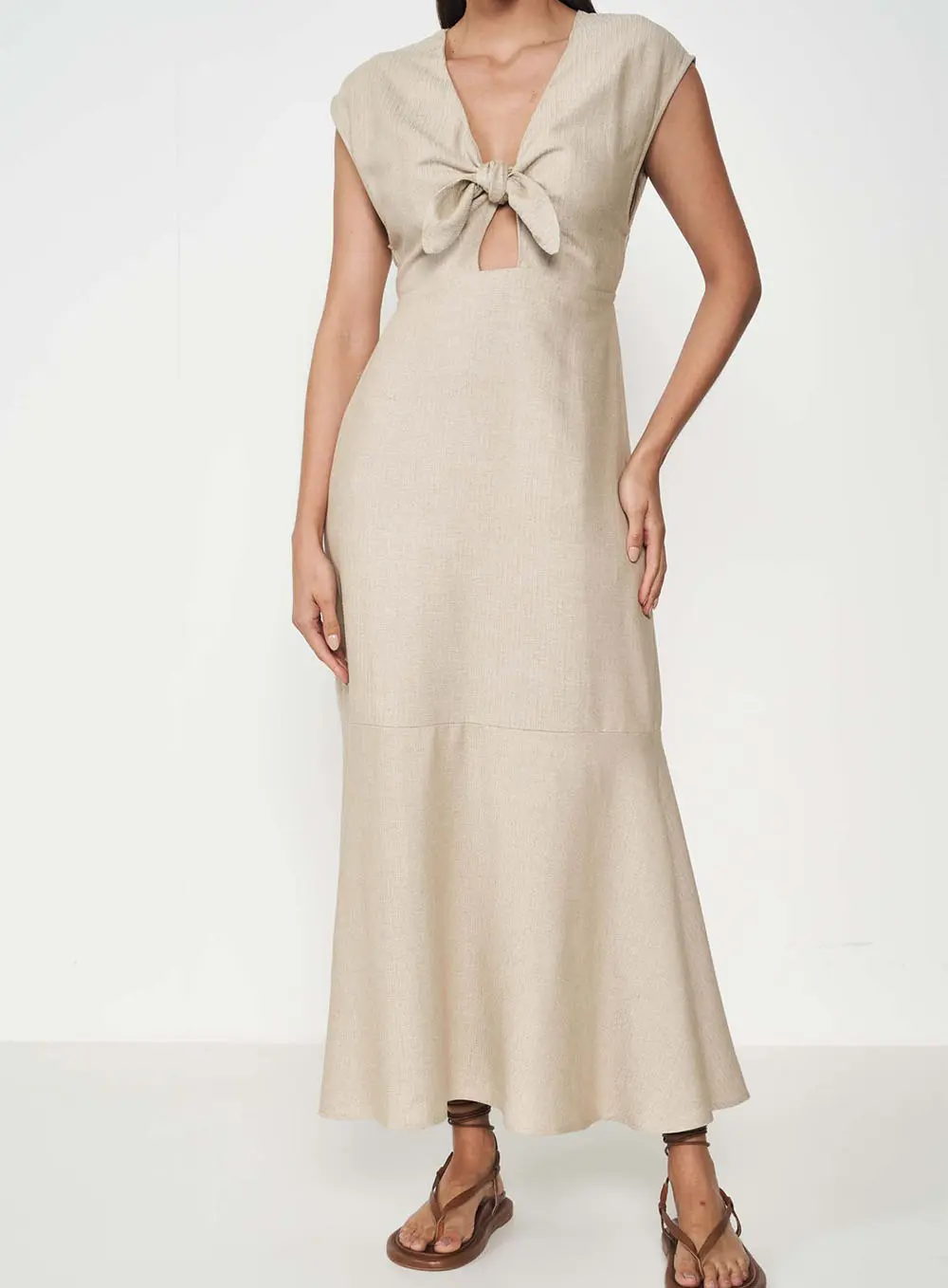 Vestido Longo Com Detalhe Em Nó Marrom