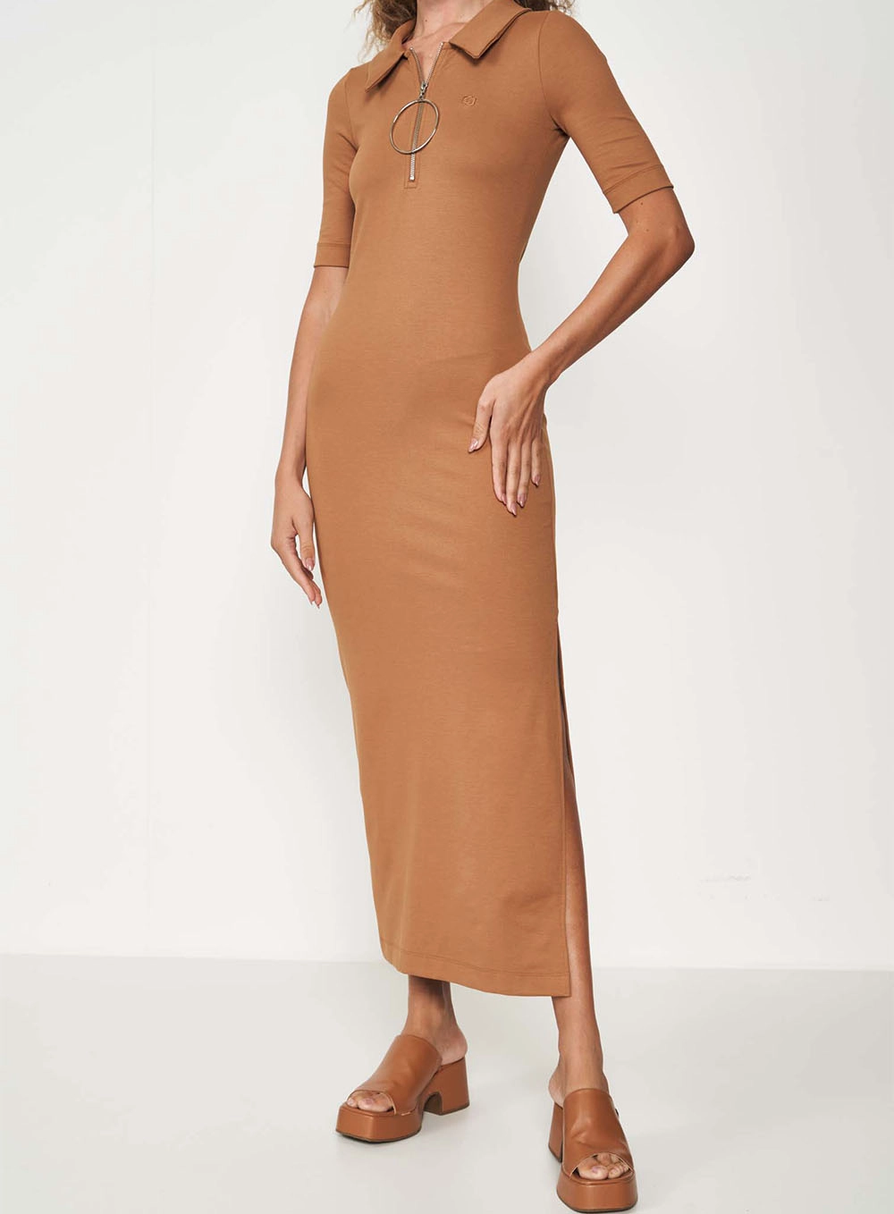 Vestido Longo Gola Polo Marrom Evermore