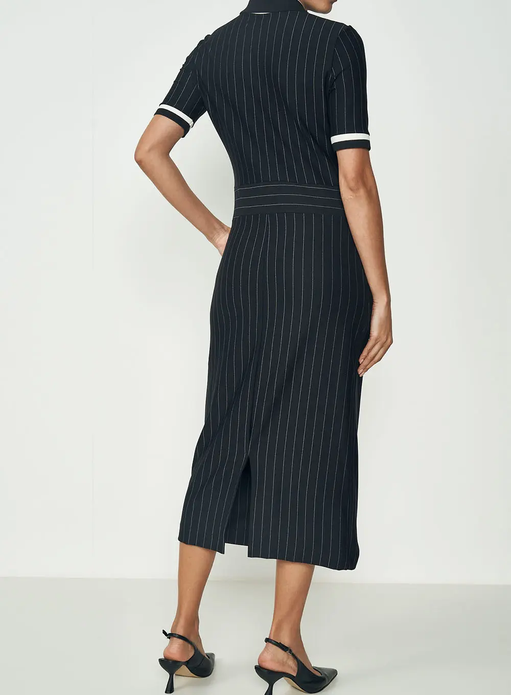Vestido Midi Listrado Preto